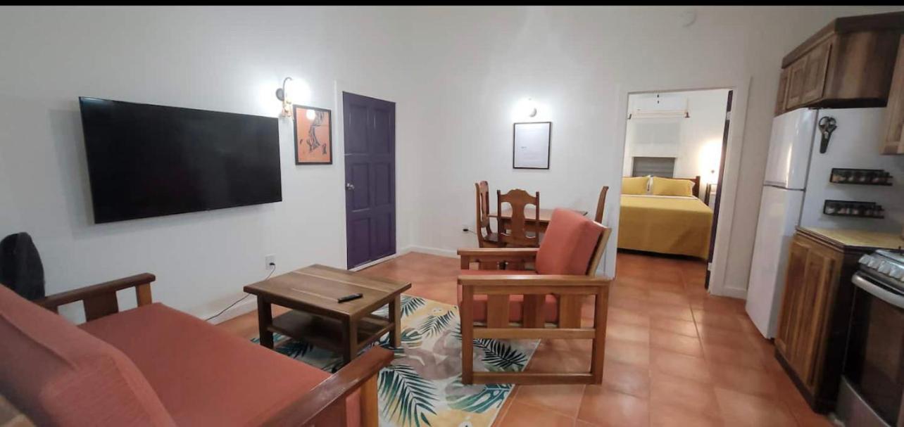 Alux House Placencia Exterior foto